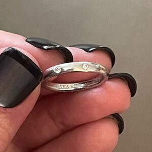 Van Cleef & Arpels Platinum Diamond Band – VCA Pt950 – Size 4 – with Box